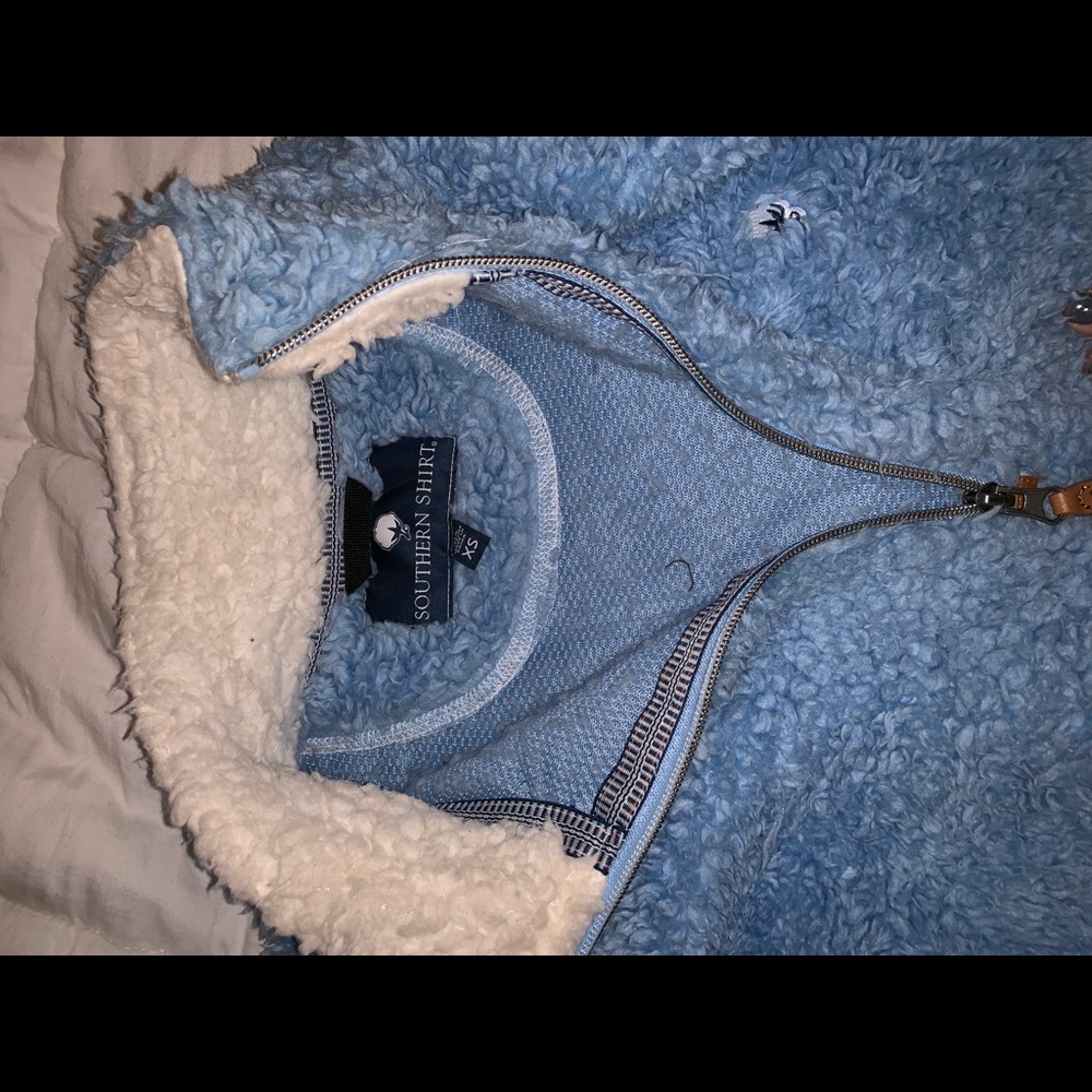 Fuzzy jacket - Picture 2 of 2